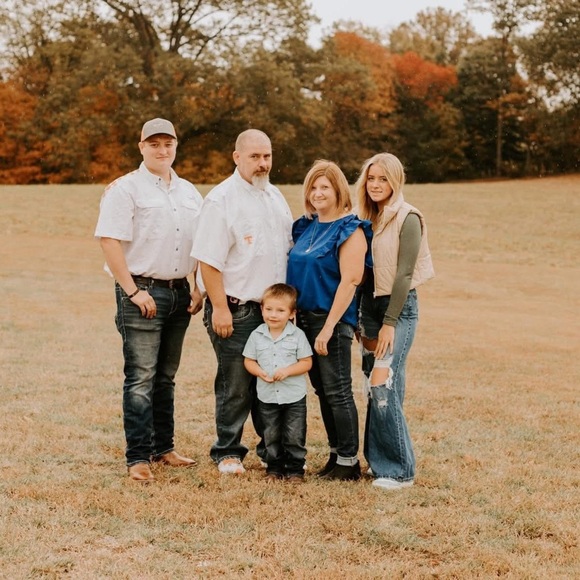 Meet your Posher, Valerie - Picture 1 of 1